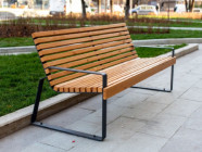 с мостиком и горкой