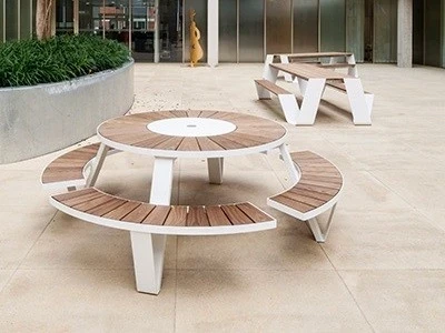 Стол уличный «Ландау»